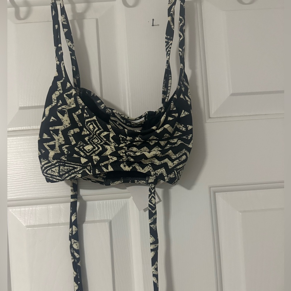 Billabong bikini top